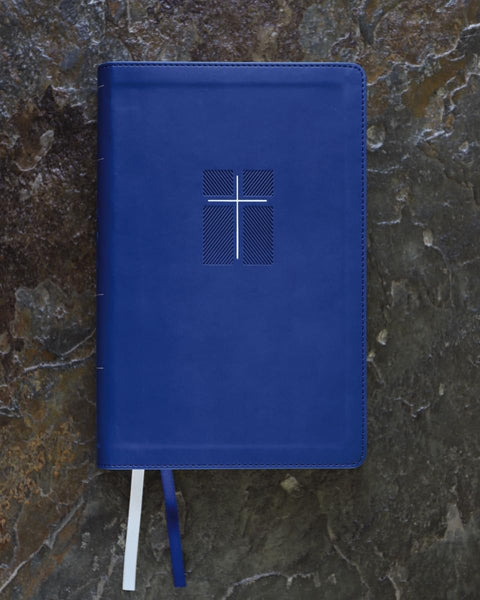 NIV, Quest Study Bible, Personal Size, Leathersoft, Blue, Comfort Print: The Only Q and A Study Bible