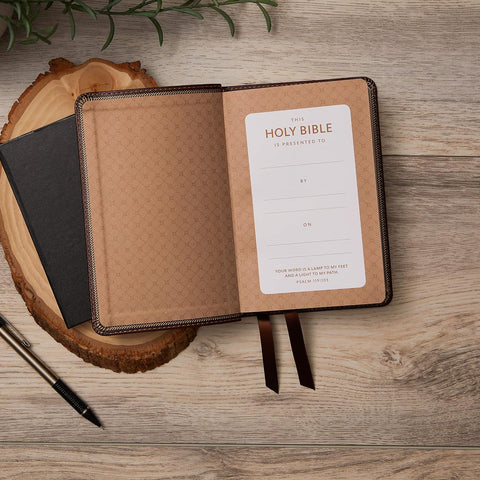 NKJV Thinline Bible (Compact, Imitation Leather, Black, Red Letter Edition)