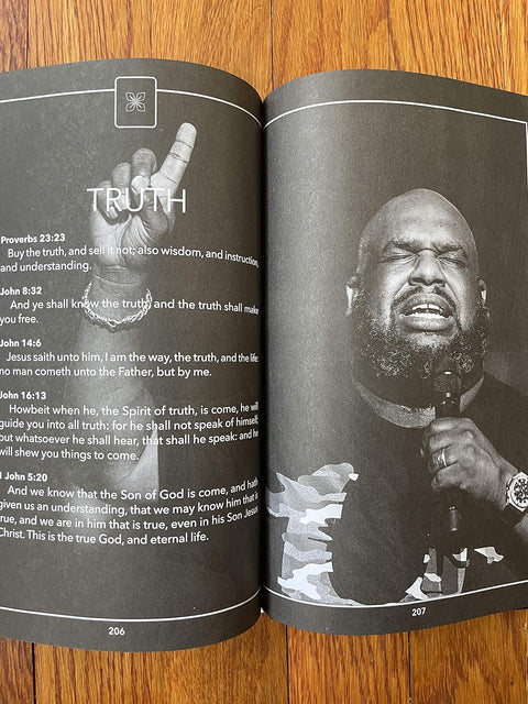 Promises from God for Men of Color - Large Print - Gift Edition