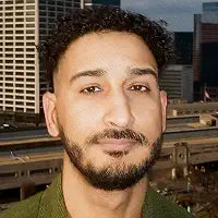 *PRE-ORDER (7/21 RELEASE)* Becoming Baba: Fatherhood, Faith and Finding Meaning in America by Aymann Ismail