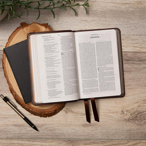 NKJV Thinline Bible (Compact, Imitation Leather, Black, Red Letter Edition)