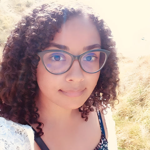 When I Move by Carole Boston Weatherford (Author), Alea Marley (Illustrator)