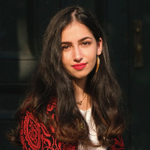 Everything Grows in Jiddo's Garden by Jenan Matari (Author), Aya Ghanameh (Illustrator)