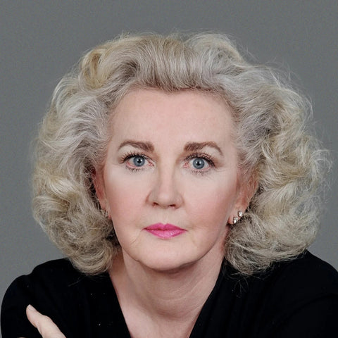 The Daily Artist's Way: 366 Meditations for Creative Living by Julia Cameron