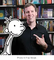 *PRE-ORDER (10/20 RELEASE)* Fight or Flight (Diary of a Wimpy Kid, 21) by Jeff Kinney