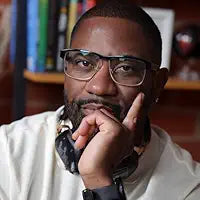 Zombie Spiders And Asteroid Blasters: 16 Incredible Ways That Scientists Are Changing The World by Maynard Okereke